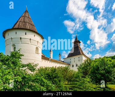 view of the watchtowers in the Kremlin of Rostov the Great from the inner Metropolitan Garden Stock Photo