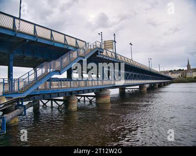 Craigavon double decker bridge hi res stock photography and images