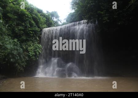 Chittagong  Bangladesh 18september 2023, Khoiyachora multisteps waterfalls at Mirsharai Upazila in Chittagong, Bangladesh.Nazmul islam /alamy live new Stock Photo