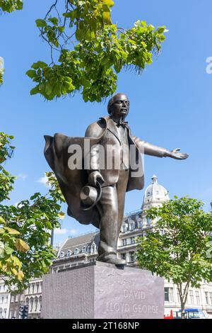 David Lloyd George statue (Prime Minister 1916-1922) Parliament Square, City of Westminster, Greater London, England, United Kingdom Stock Photo