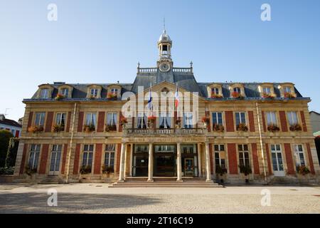 Town hall of Maisons-Alfort, France. Maisons-Alfort is a city located in the Val-de-Marne department in the Ile-de-France region, south-east of Paris Stock Photo