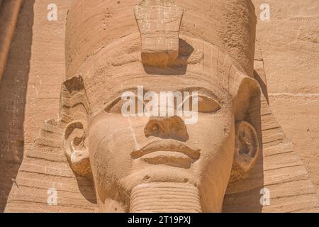 Statue Pharao Ramses II., Felsentempel Abu Simbel, Ägypten Stock Photo