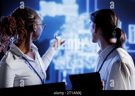 Computer operators thinking of ways to use AI cognitive computing to ...
