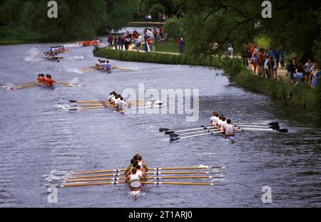 Oxford University Rowing Clubs, Eights Week. Rowing races on the River Isis  (actually the River Thames). Summer Eights is a 'bumps race' intercollegiate rowing regatta takes place end of May in Trinity Term. Oxford, Oxfordshire, England May 1990s. 1995 UK HOMER SYKES . Stock Photo