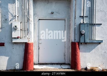 Back door to  now defunct Sav-On Cafe on Main and 16th Streets, downtown Boise, Idaho, USA Stock Photo