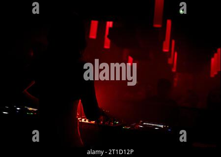 Berlin, Germany. 07th Oct, 2023. A DJane spins at the club Re:mise. Credit: Fabian Sommer/dpa/Alamy Live News Stock Photo