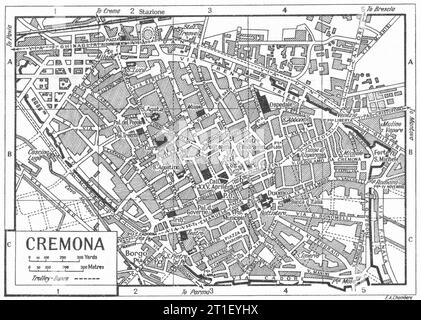 CREMONA town/city plan. Italy 1953 old vintage map chart Stock Photo