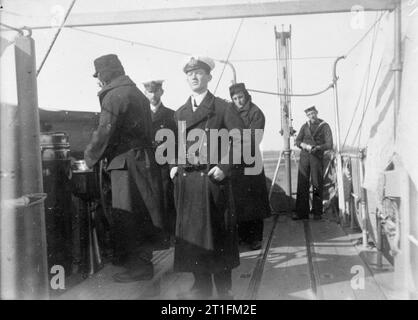 HMS Thistle, 1st Class Gunboat at the China Station 1910 - 1912 The Bridge. Stock Photo