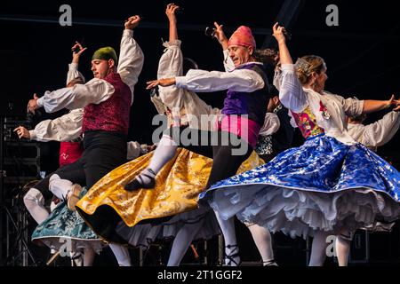 Baluarte Aragones and Raices de Aragon, Aragonese traditional Jota groups, perform in Plaza del Pilar during the El Pilar festivities in Zaragoza, Spa Stock Photo