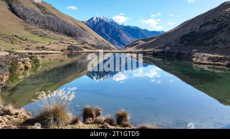 Alpine Lake Kirkpatrick in the hills near Queenstown Stock Photo