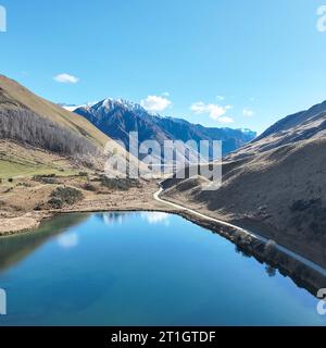 Alpine Lake Kirkpatrick in the hills near Queenstown Stock Photo