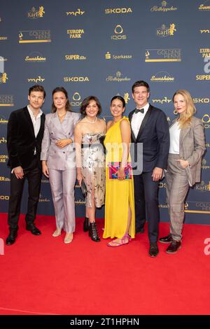 Award - Goldene Henne 2023 Lion Wasczyk, Isabella Krieger, Milena Straube, Sanam Afrashteh, Philipp Danne und Mirka Pigulla bei der Goldene Henne 2023 am 13.10.2023 im Studio 3 der Media City in Leipzig. *** Award Goldene Henne 2023 Lion Wasczyk, Isabella Krieger, Milena Straube, Sanam Afrashteh, Philipp Danne and Mirka Pigulla at the Goldene Henne 2023 on 13 10 2023 in Studio 3 of the Media City in Leipzig Copyright: xEventpressxKochanx Credit: Imago/Alamy Live News Stock Photo