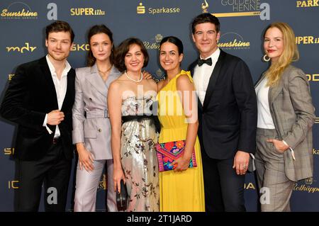 Lion Wasczyk, Isabella Krieger, Milena Straube, Sanam Afrashteh, Philipp Danne und Mirka Pigulla bei der 29. Verleihung der Goldenen Henne 2023 im Studio 3 der Media City des MDR. Leipzig, 13.10.2023 *** Lion Wasczyk, Isabella Krieger, Milena Straube, Sanam Afrashteh, Philipp Danne and Mirka Pigulla at the 29 Golden Hen 2023 Awards in Studio 3 of MDR Leipzigs Media City, 13 10 2023. Foto:xN.xKubelkax/xFuturexImagex henne 3283 Credit: Imago/Alamy Live News Stock Photo