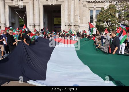 Free Palestine in Milan Stock Photo