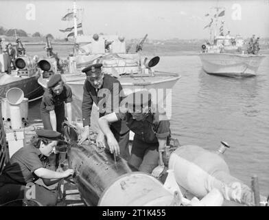 AT A LIGHT COASTAL FORCES BASE IN ENGLAND. 15 AUGUST 1944, HMS HORNET ...