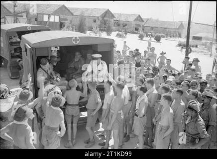 THE RELEASE OF ALLIED PRISONERS OF WAR FROM CHANGI PRISON, 1945 - The ...