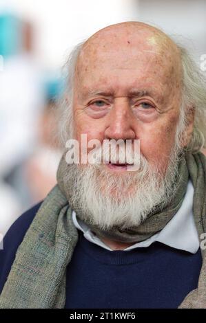 Brussels Books fair - The astrophysician Hubert Reeves comes to ...