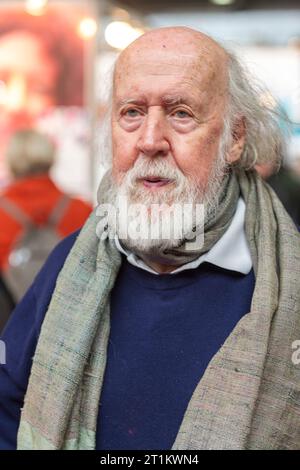 Brussels Books fair - The astrophysician Hubert Reeves comes to ...