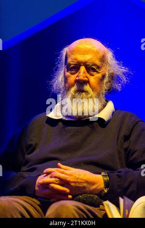 Brussels Books fair - The astrophysician Hubert Reeves comes to ...