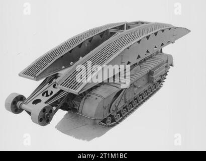 British Tanks and Armoured Fighting Vehicles 1939-45 Churchill bridgelayer Stock Photo