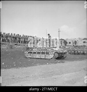 THE BRITISH ARMY ON MALTA 1942 - Instructors address troops from a ...