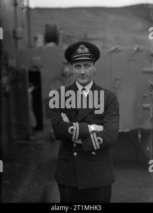 Portraits of Submarine Captains and Their First Lieutenants. 6 February 1943, Holy Loch. Lieut P E Newstead, RN, Captain of HMS TRIDENT. Stock Photo