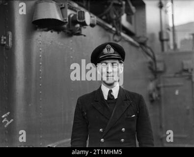 Portraits of Submarine Captains and First Lieutenants. 6 February 1943, Holy Loch. Lieutenant D G Kent, RN, 1st Lieutenant of HM SUBMARINE SEANYMPH. Stock Photo