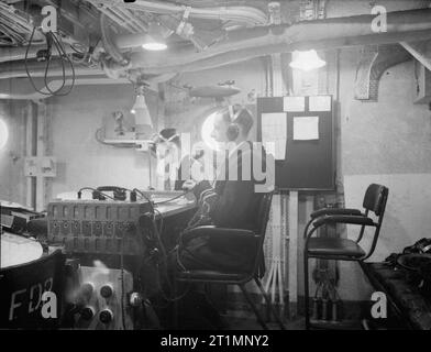 Fleet Air Arm Series, on Board HMS Victorious. September 1942. The Fighter Director where the ship keeps in touch with her fighters in the air. Stock Photo