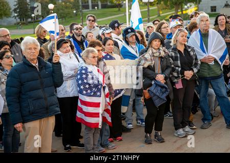 St. Paul, Minnesota. People of all ages gather at the state capitol to show support for Israel and calling for the end of terrorism. Stock Photo