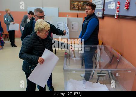 Wroclaw, Wroclaw, Poland. 15th Oct, 2023. October 15, 2023 is the date of elections to the Sejm and Senate in Poland. The opposition is counting on victory and the ruling party will do everything to maintain power. (Credit Image: © Krzysztof Zatycki/ZUMA Press Wire) EDITORIAL USAGE ONLY! Not for Commercial USAGE! Stock Photo