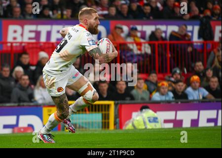 Sam Tomkins #29 of Catalans Dragons during the Betfred Super League Grand Final match Wigan Warriors vs Catalans Dragons at Old Trafford, Manchester, United Kingdom, 14th October 2023 (Photo by Craig Cresswell/News Images) Stock Photo