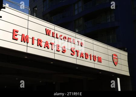 Emirates Stadium, London, UK. 15th Oct, 2023. Womens Super League, Arsenal versus Aston Villa; Welcome to Emirates Stadium sign at the vehicle entrance to the stadium. Credit: Action Plus Sports/Alamy Live News Stock Photo