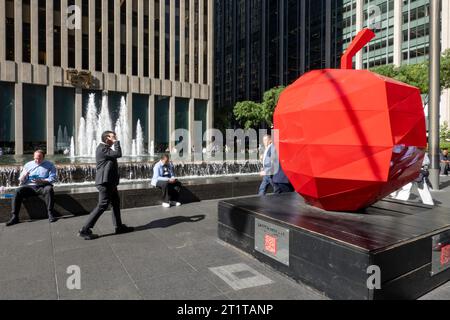 La Gran Manzana artwork, 6th Avenue, 2023, NYC, USA Stock Photo