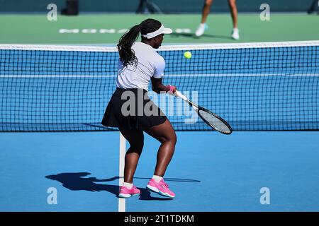 Monastir, Monastir, Tunisia. 15th Oct, 2023. Sachia Vickery (USA) in action during the JASMIN OPEN MONASTIR - Monastir - Womens Tennis, WTA250 (Credit Image: © Mathias Schulz/ZUMA Press Wire) EDITORIAL USAGE ONLY! Not for Commercial USAGE! Credit: ZUMA Press, Inc./Alamy Live News Stock Photo