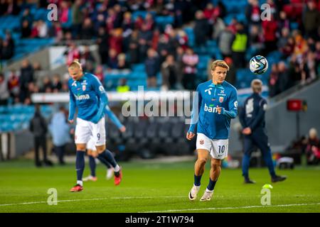 Oslo, Norway, 15th October 2023 Norway's Martin Ødegaard and Norway's Erling Braut Haaland during warm up in the Euro 2024 Qualification match between Norway and Spain at Ullevål Stadium in Oslo. Credit: Frode Arnesen/Alamy Live News Stock Photo