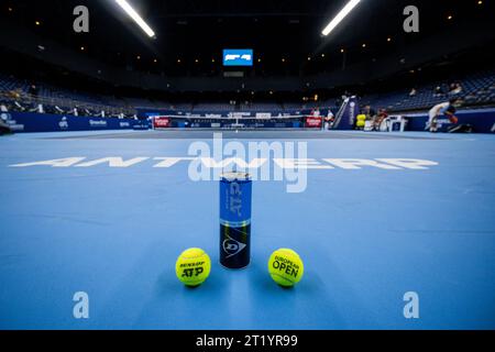 Antwerp, Belgium. 16th Oct, 2023. Illustration picture shows the official Dunlop ATP game balls of the European Open Tennis ATP tournament, in Antwerp, Monday 16 October 2023. BELGA PHOTO JASPER JACOBS Credit: Belga News Agency/Alamy Live News Stock Photo