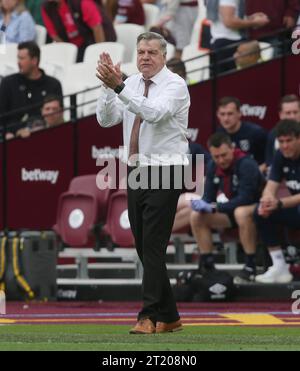 Sam Allardyce Manager of Leeds United during the Premier League match