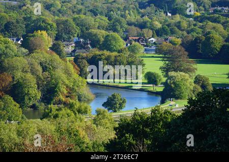Bend in the Thames at Runnymede Stock Photo