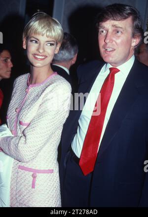 Donald Trump Linda Evangelista, 1991, Photo By John Barrett/PHOTOlink / MediaPunch  Stock Photo - Alamy