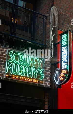 Scruffy Murphy's Irish American Bar in the Cavern Quarter in Liverpool Stock Photo