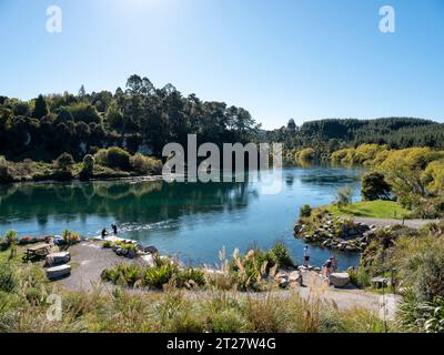 Otumuheke Stream running into Waikato River, thermal hot springs Stock Photo