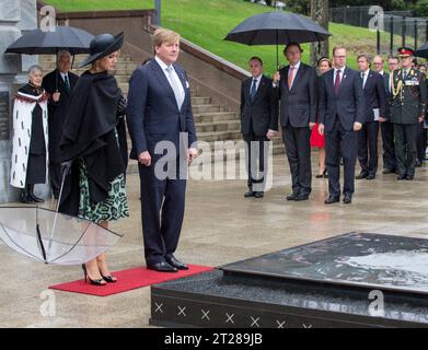 King Willem-Alexander and Queen Maxima of the Netherlands at the Tomb of the Unknown Warrior at the National War Memorial, Wellington, New Zealand Stock Photo