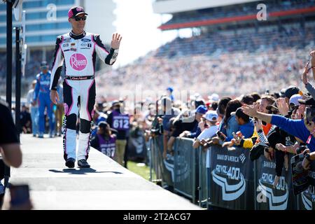 Concord, NC, USA. 8th Oct, 2023. NASCAR Cup Series Driver Kevin Harvick (4) gets introduced for the Bank of Amercia ROVAL 400 at the Charlotte Motor Speedway in Concord NC. (Credit Image: © Stephen A Arce Grindstone Media/ASP) EDITORIAL USAGE ONLY! Not for Commercial USAGE! Stock Photo