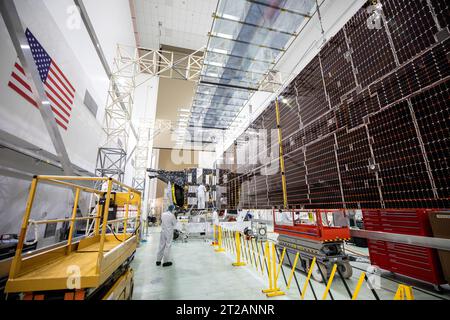 Technicians extended the first of two solar arrays for NASA’s Psyche ...