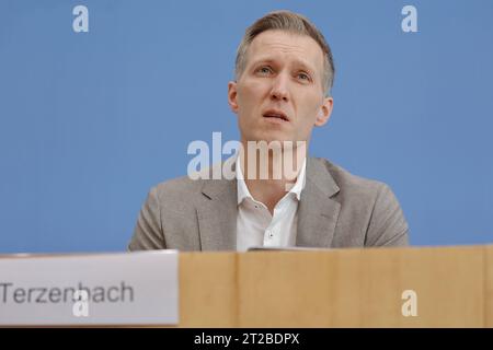 bundesagentur für arbeit stuttgart telefonnummer