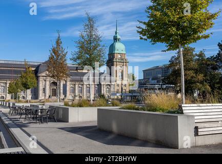 old museum in Darmstadt with newly designed Friedensplatz with old theater in the background Stock Photo