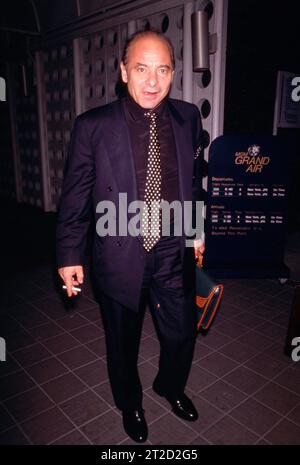 **FILE PHOTO** Burt Young Has Passed Away. Burt Young February 1992. Copyright: xRalphxDominguez/MediaPunchx Credit: Imago/Alamy Live News Stock Photo