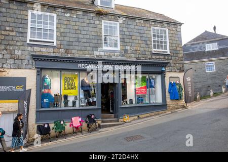 Outdoor clothing store Regatta Great Outdoors in Padstow town centre,Cornwall,England,2023 Stock Photo