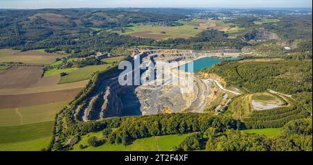 Luftbild, Blaue Lagune, Steinbruch Asbeck, Eisborn, Balve, Sauerland, Nordrhein-Westfalen, Deutschland ACHTUNGxMINDESTHONORARx60xEURO *** Aerial view, Blue Lagoon, Asbeck Quarry, Eisborn, Balve, Sauerland, North Rhine-Westphalia, Germany ATTENTIONxMINESTHONORARx60xEURO Stock Photo