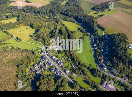 Luftbild, Waldgebiet und Ortsansicht Glashütte, Volkringhausen, Balve, Sauerland, Nordrhein-Westfalen, Deutschland ACHTUNGxMINDESTHONORARx60xEURO *** Aerial view, forest area and village view Glashütte, Volkringhausen, Balve, Sauerland, North Rhine Westphalia, Germany ATTENTIONxMINESTHONORARx60xEURO Credit: Imago/Alamy Live News Stock Photo